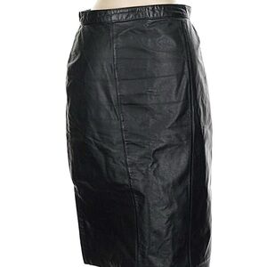EVAN DAVIES II Black Leather Skirt SZ 32/18W